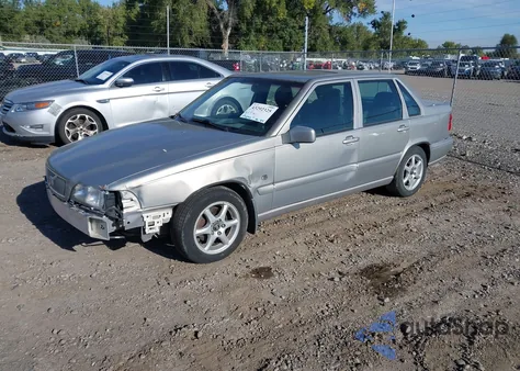 1999 Volvo S70 Glt z USA, uszkodzony, nr VIN YV1LS56D7X1592834